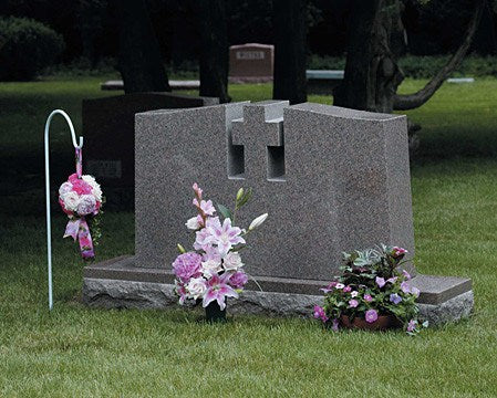 Tributes & Memorial